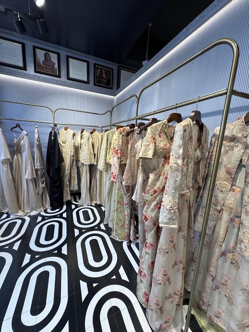 KALKI Flagship Store Santacruz