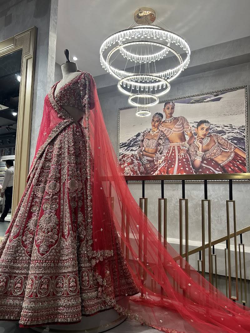 KALKI Flagship Store Santacruz
