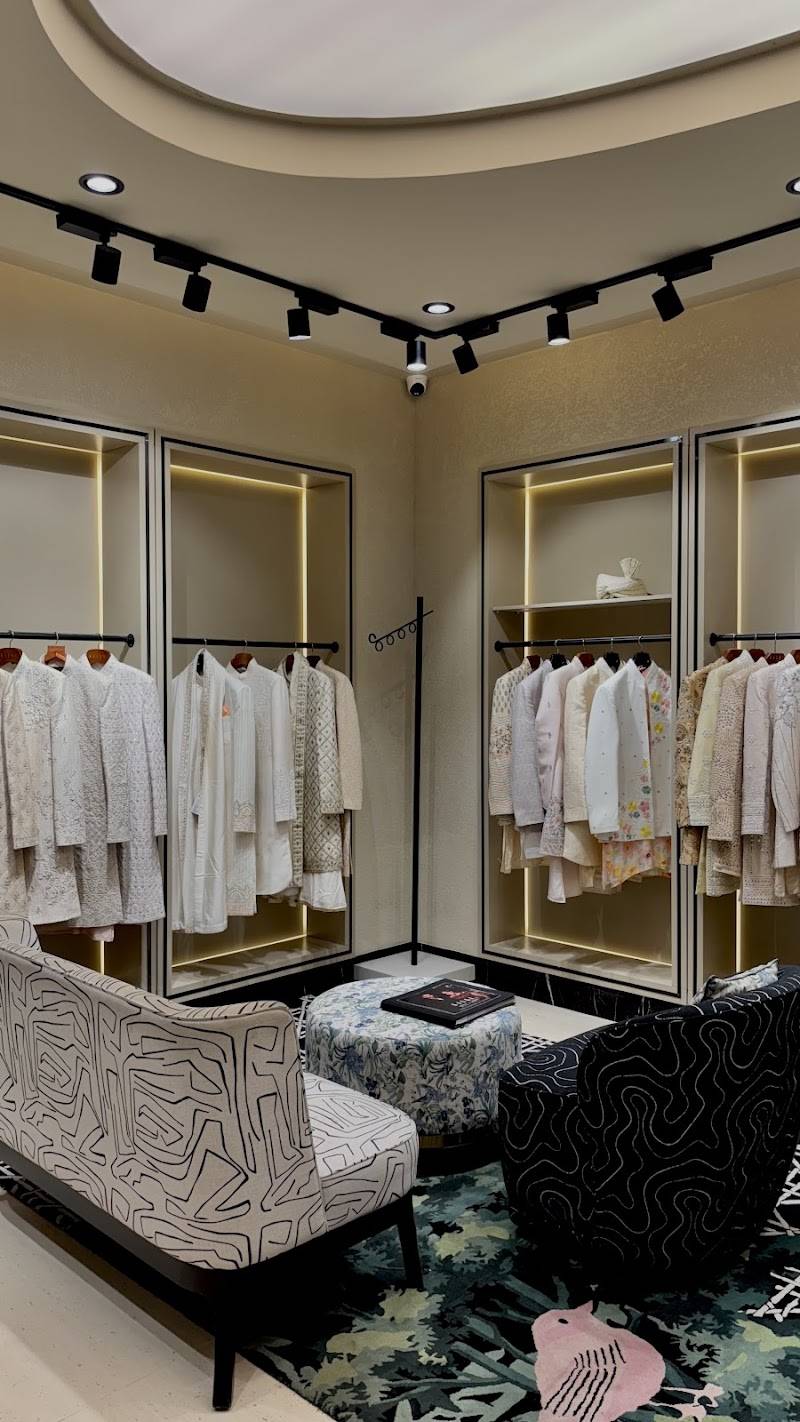 KALKI Flagship Store Santacruz